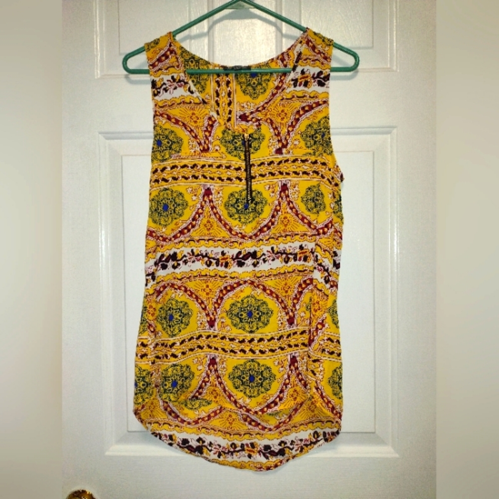 Women's Sleeveless shirt